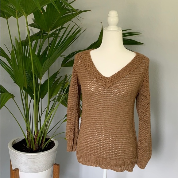 Club Monaco Woven Camel V Neck Sweater XS - Picture 1 of 3